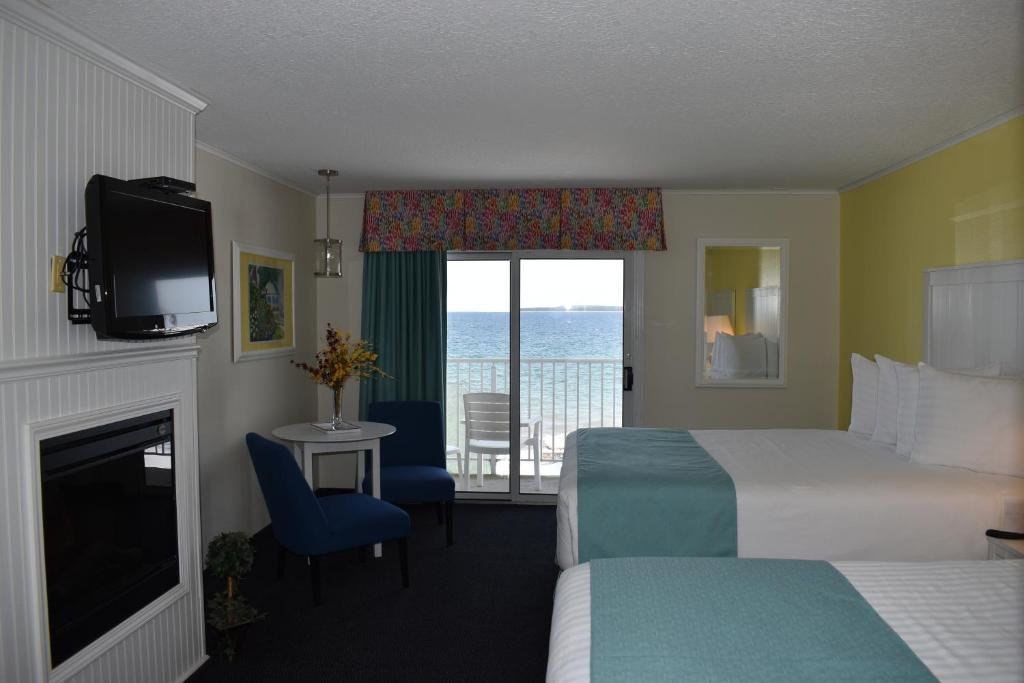 Standard Doppel Zimmer mit Balkon Breakers Resort & Beach Bar