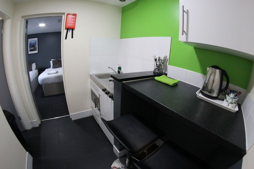 Suite familiare 2 camere Lymedale Suites Studios & Aparthotel in NEWCASTLE UNDER LYME & STOKE