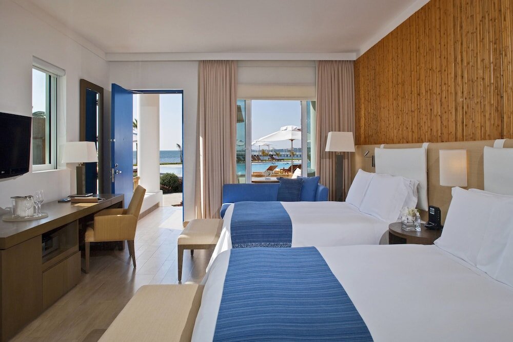 Четырёхместный номер Deluxe oceanfront Hotel Paracas, a Luxury Collection Resort, Paracas