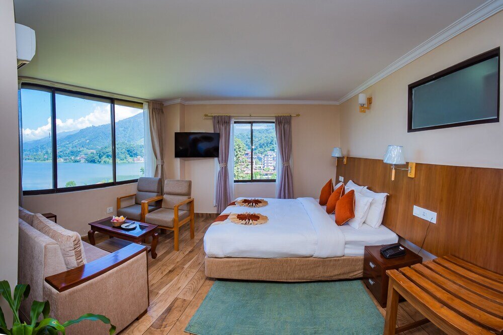 Standard Suite Hotel Fewa Camp