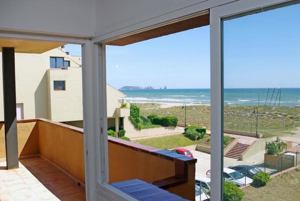 Апартаменты с 3 комнатами с видом на море Apartamentos Beach & Golf Resort