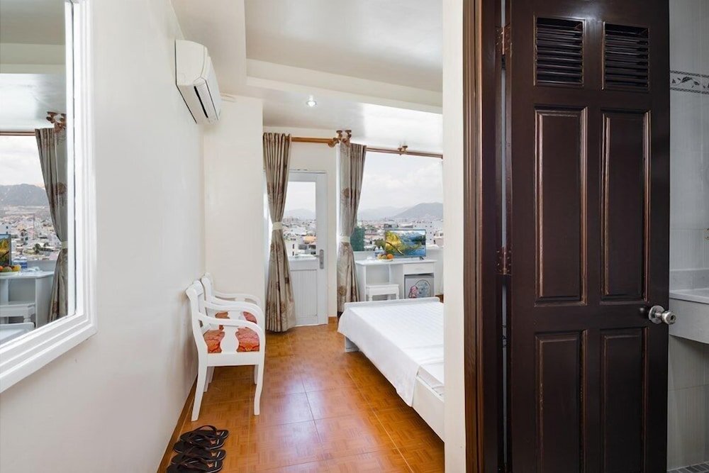 Deluxe Doppel Zimmer mit Balkon und mit Stadtblick Ken Nha Trang Hotel