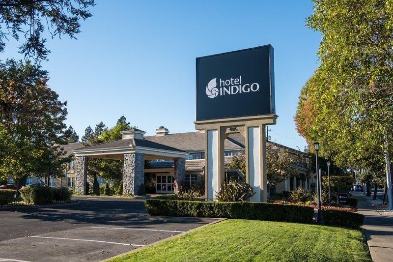 Suite Hotel Indigo Napa Valley, an IHG Hotel