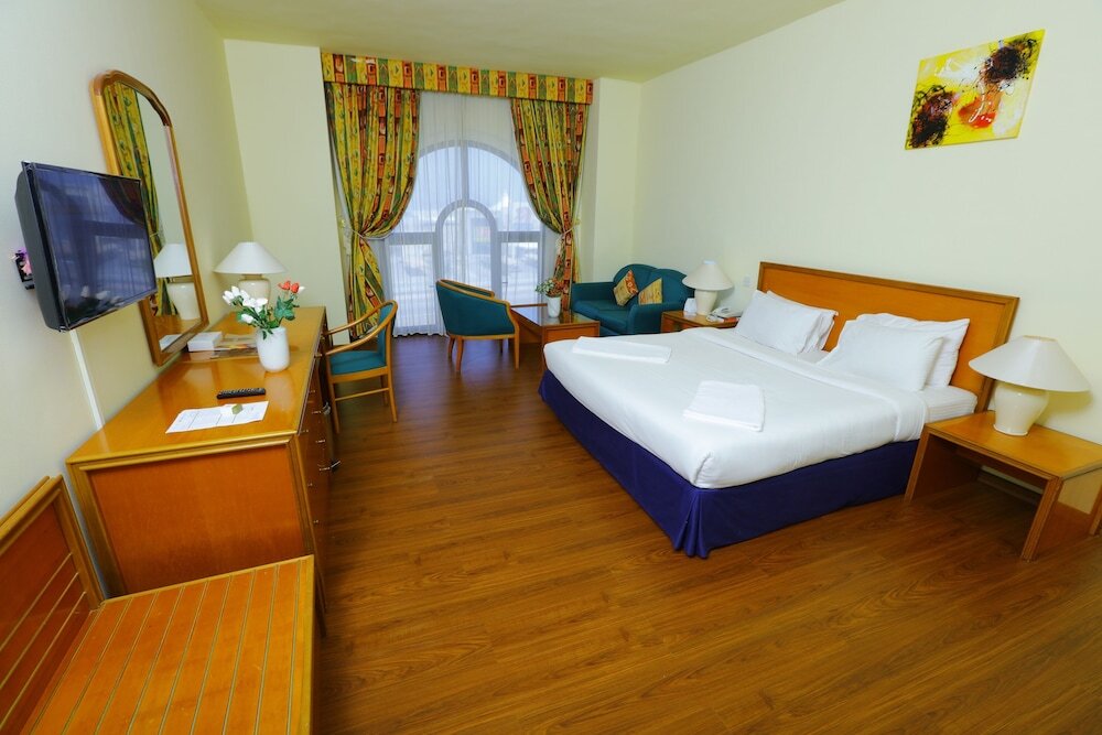 Standard Single room Hamdan Plaza Hotel