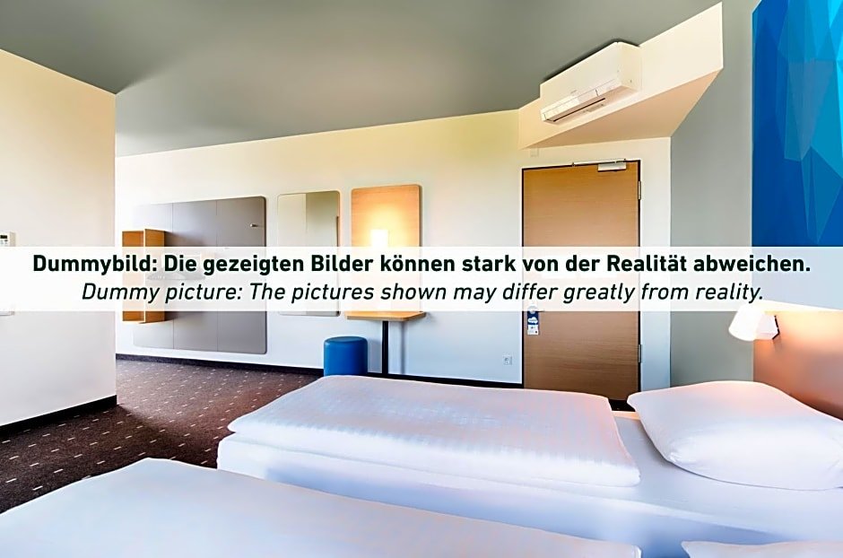 Трёхместный номер Standard Отель B&B HOTEL Bochum‑Hbf