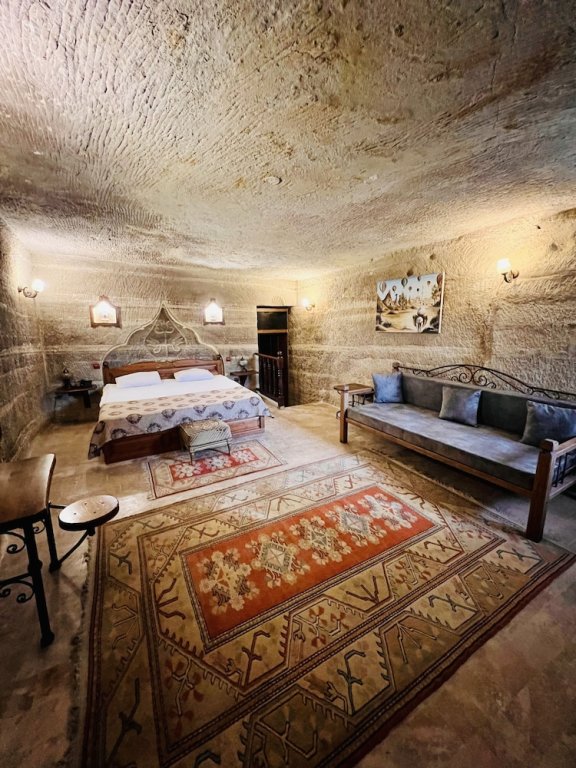 Junior suite con balcone Chelebi Cave House Hotel