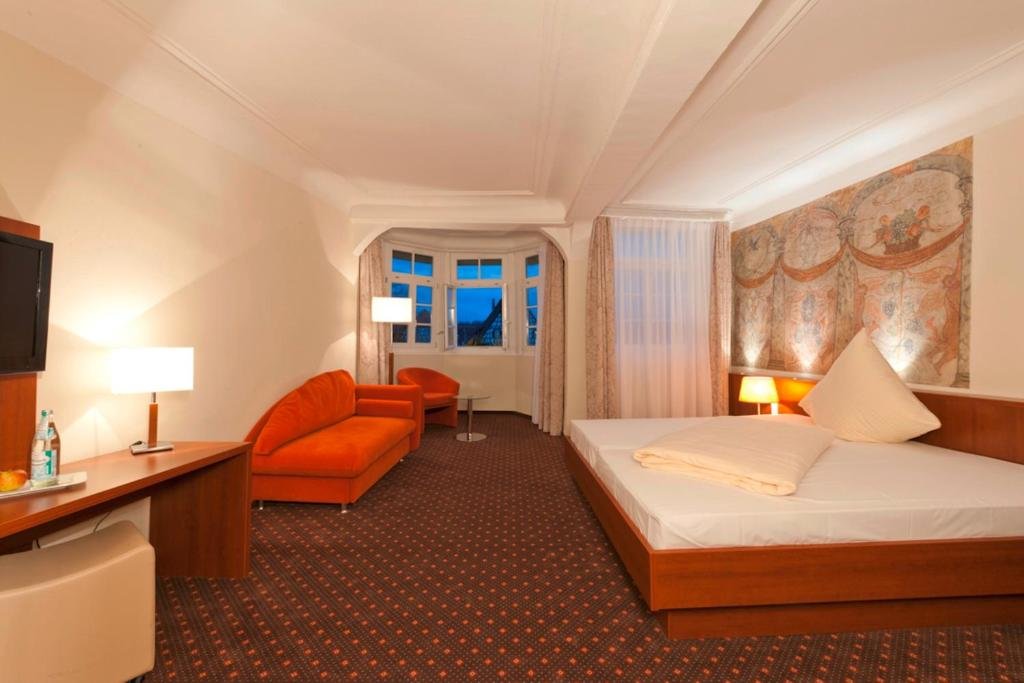 Трёхместный номер Superior Stadt-gut-Hotel Gasthof Goldener Adler