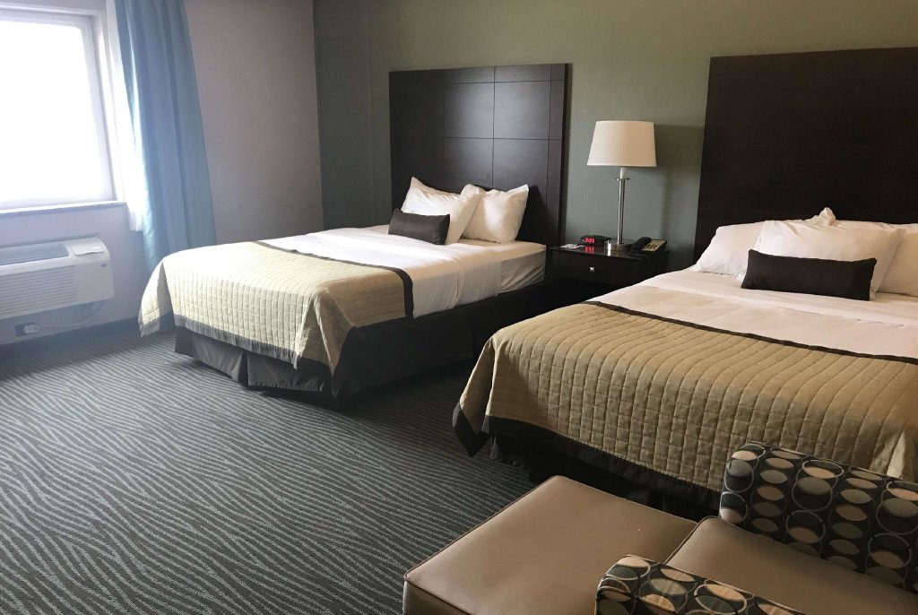 Business Quadruple room with city view Baymont Inn and Suites - Bellevue