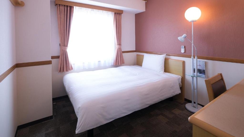Standard simple chambre Toyoko Inn Kumamoto Shin-shigai