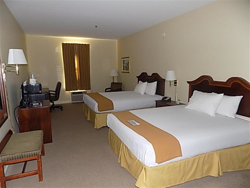 Standard room Plantation Oaks Suites & Inn