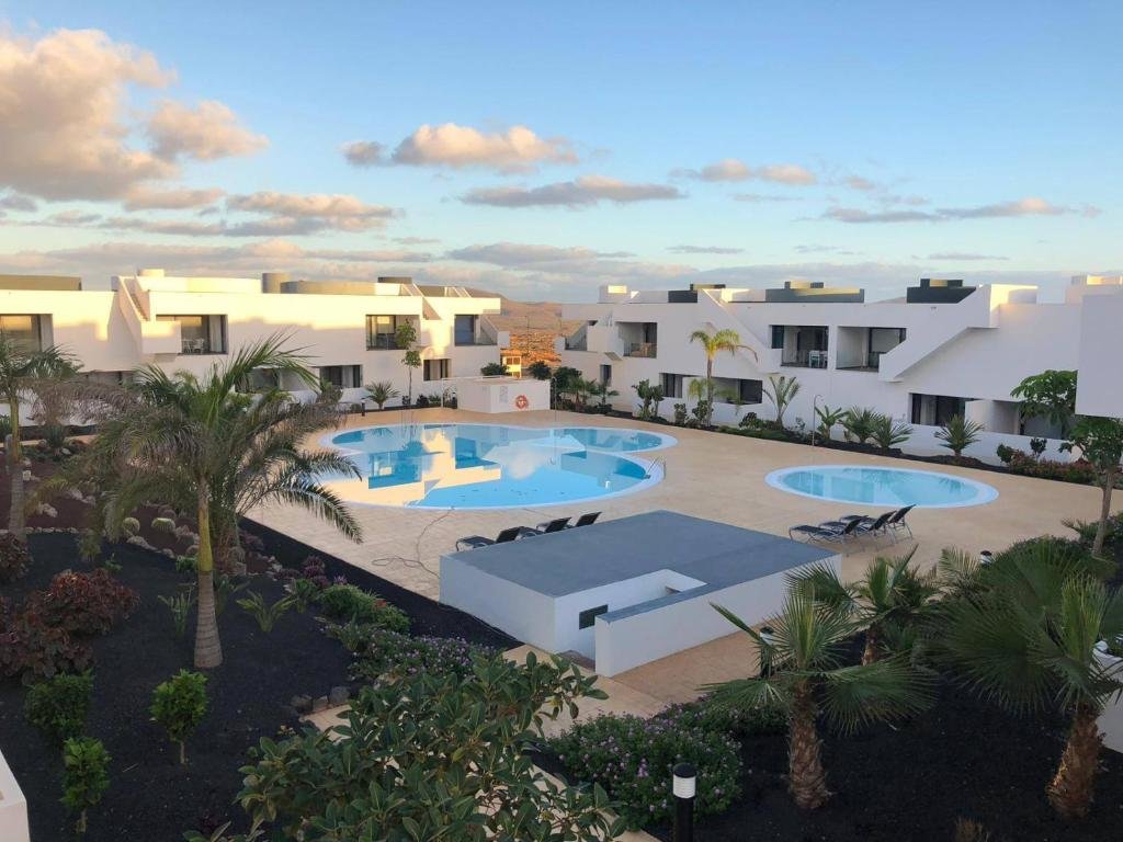 Апартаменты с видом на бассейн Luxury pool apartment at Casilla de Costa