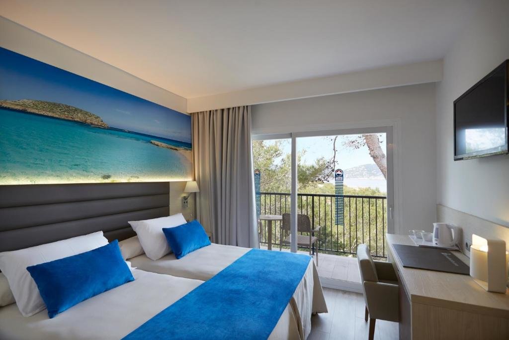 Двухместный номер Superior с видом на море Invisa Hotel Club Cala Blanca