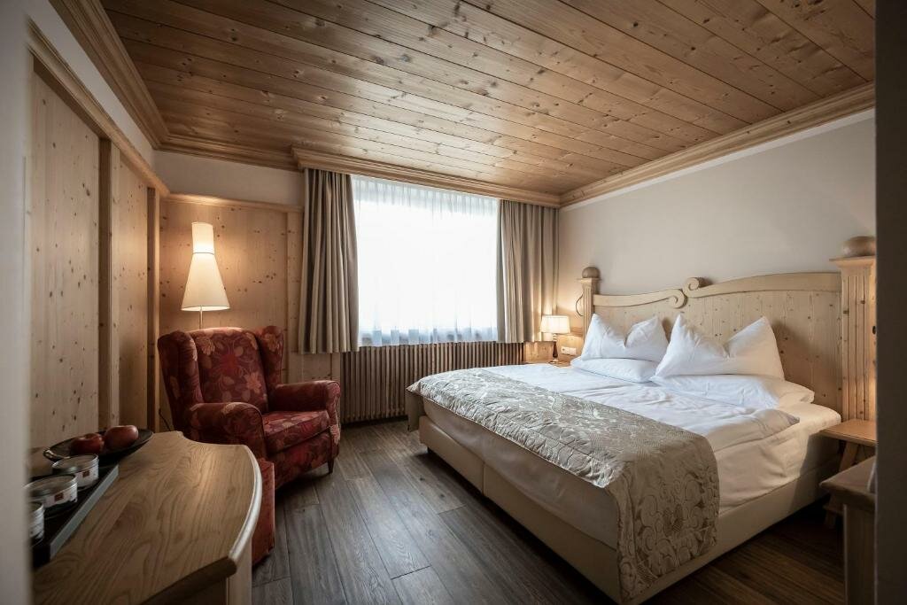 Standard Double room Adler Spa Resort Dolomiti