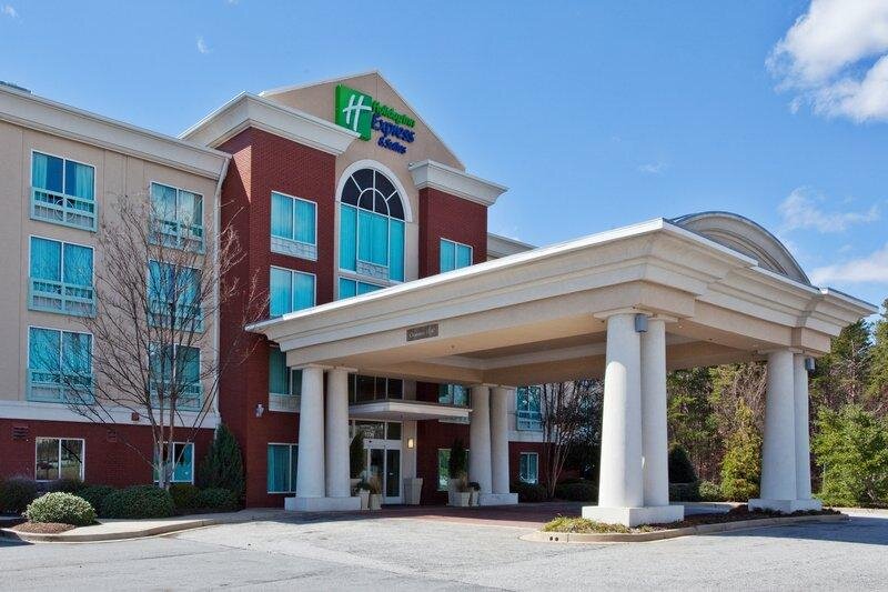 Camera Executive Holiday Inn Express Hotel & Suites Greenville, an IHG Hotel