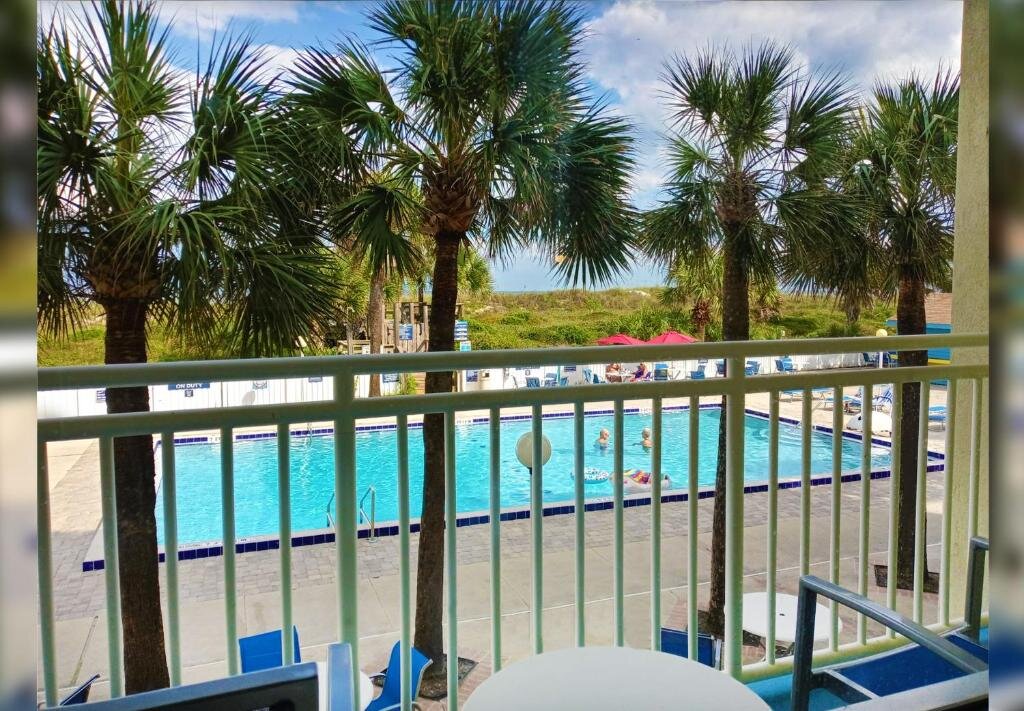 Двухместный номер Standard с видом на бассейн Guy Harvey Resort on Saint Augustine Beach