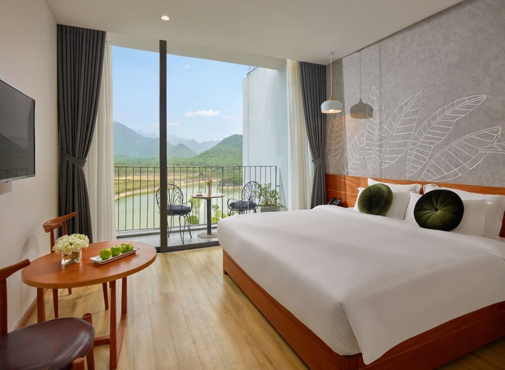 Deluxe room Vedana Resort Ninh Binh