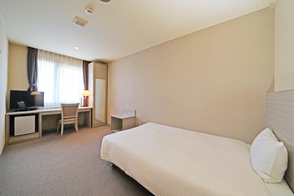 Standard Einzel Zimmer Chisun Hotel Kamata