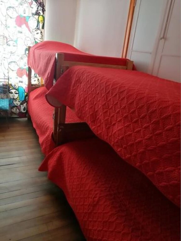 Кровать в общем номере (женский номер) Columba Hostel