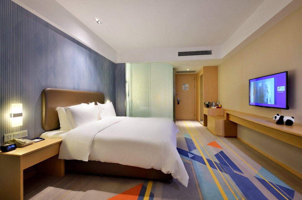 Номер Standard Holiday Inn Express Chengdu Tianhe, an IHG Hotel