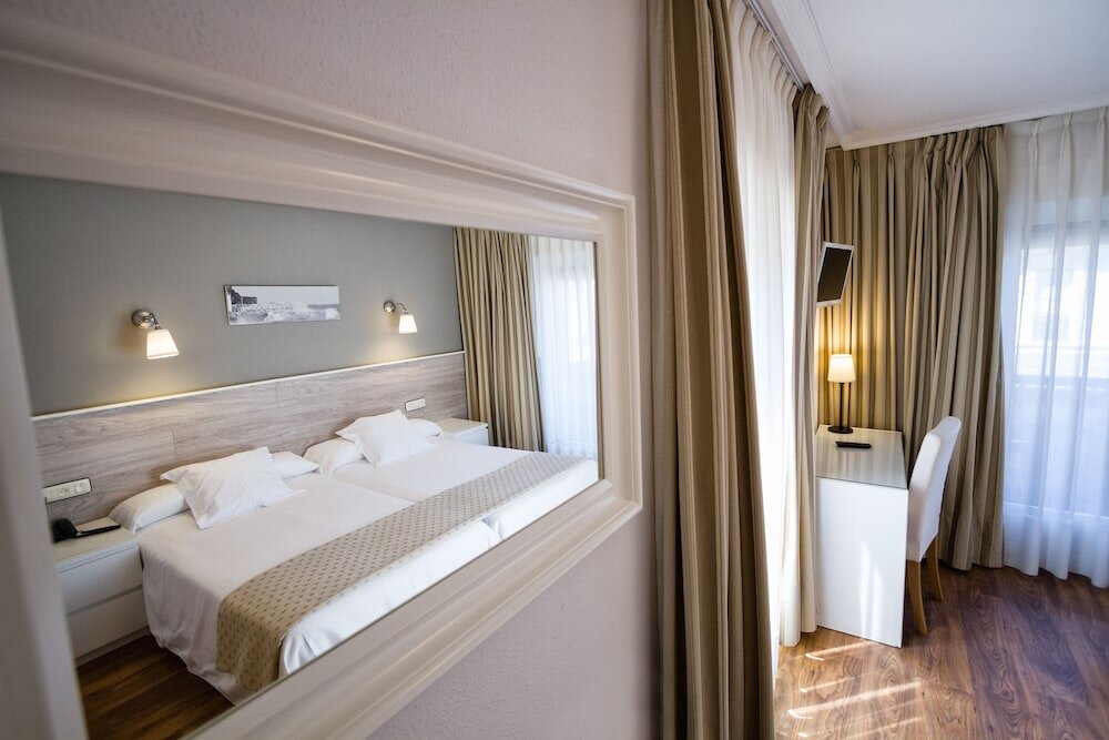 Standard Double room with balcony Hotel Don Pepe