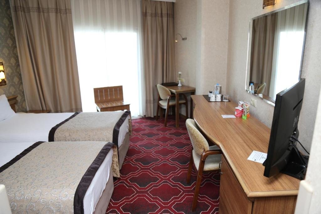 Standard Doppel Zimmer Lidya Sardes Hotel Thermal & SPA