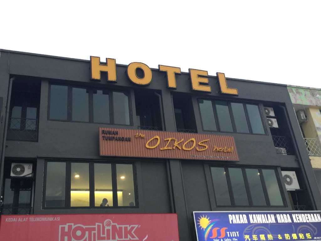 Camera Standard The Oikos Hotel