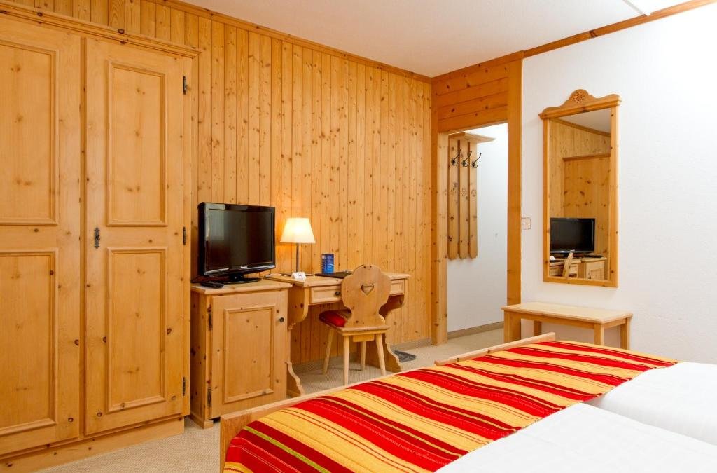 Двухместный номер Economy Edelweiss Swiss Quality Hotel