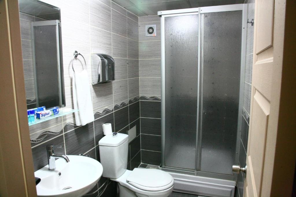 Standard Doppel Zimmer Bade Otel