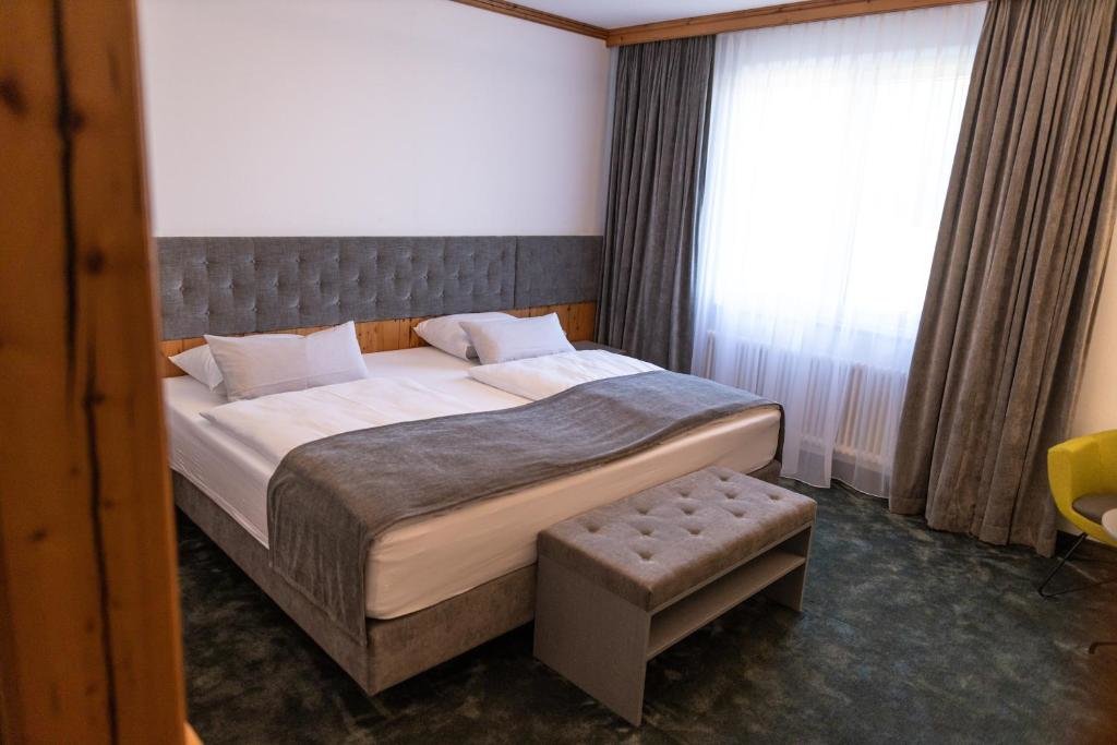 Standard Doppel Zimmer Hotel GUT MATHESHOF