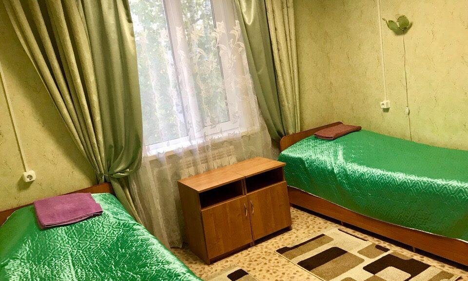 Cama en dormitorio compartido Zhemchuzhina Suhony