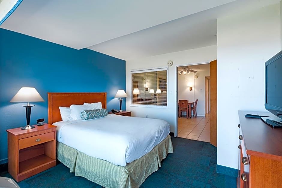 Deluxe room Ocean Sands Resort by VSA Resorts