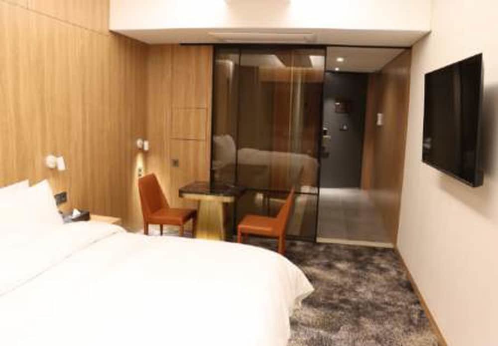 Standard Double room with city view Hotel tt Gupo
