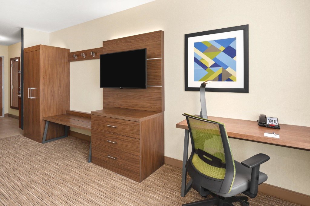 Suite Holiday Inn Express & Suites Suisun City, an IHG Hotel