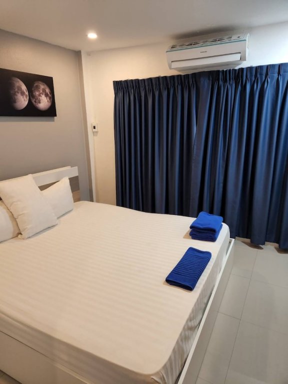 Standard room Galaxy Suites