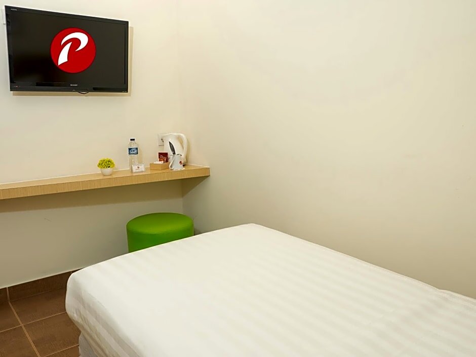 Standard simple chambre d'primahotel Airport Jakarta Terminal 1A