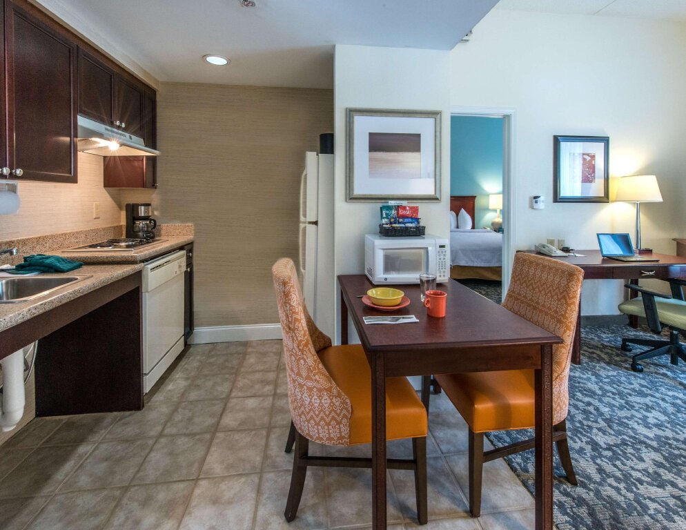 Двухместный люкс Homewood Suites by Hilton Montgomery - Newly Renovated