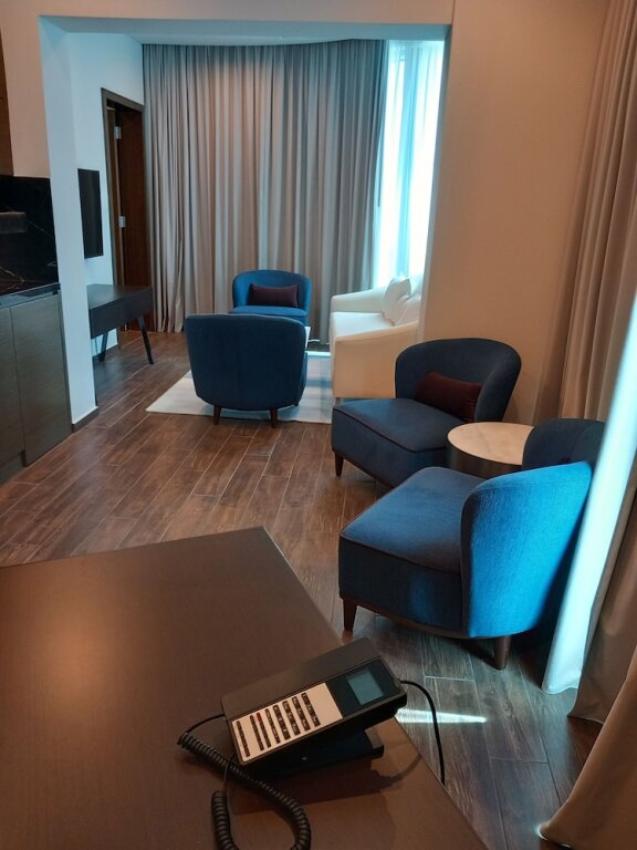 Люкс C - Hotel and Suites Doha