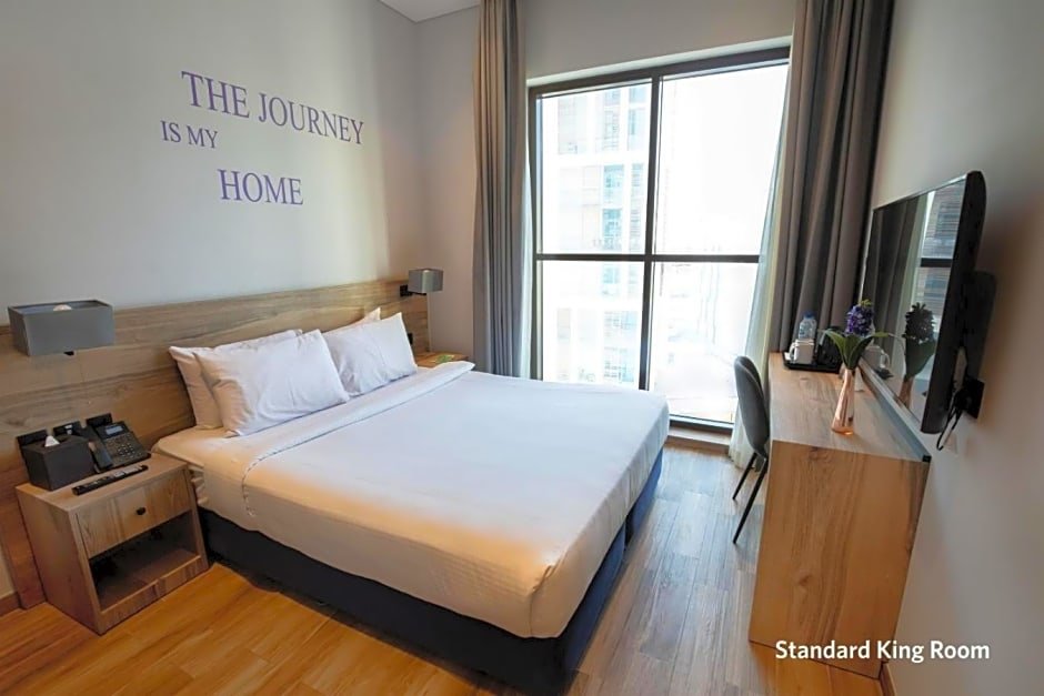 Standard Doppel Zimmer mit Stadtblick Kingsgate Al Jadaf by Millennium Hotels