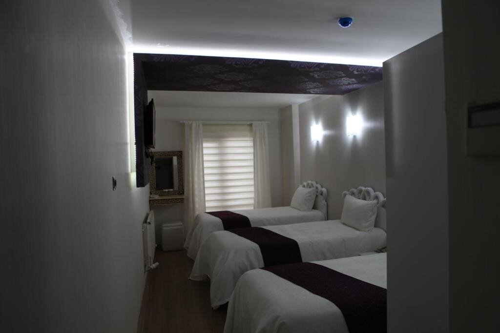Standard Triple room Garra Hotel