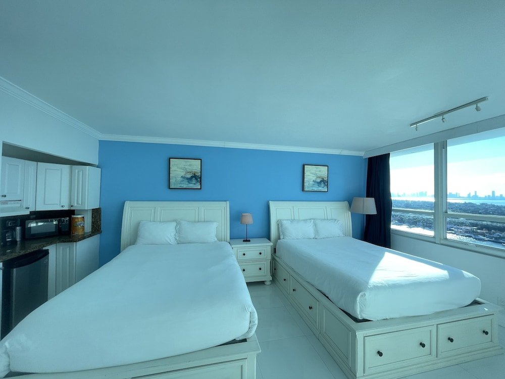 Monolocale quadruplo con vista sulla baia Castle Beach Resort Condo Penthouse or 1BR Direct Ocean View -just remodeled