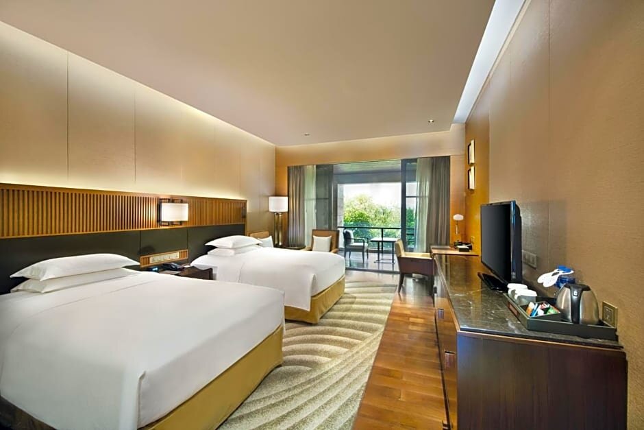 Люкс c 1 комнатой Hilton Wuhan Optics Valley