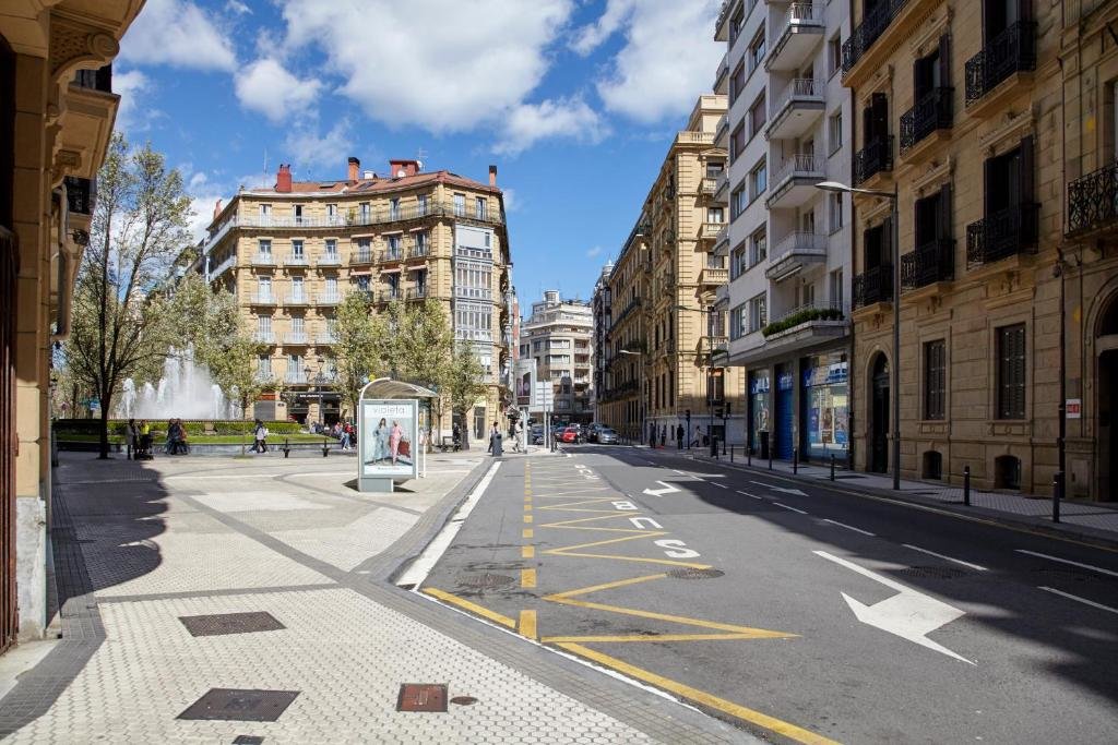 Апартаменты Bilbao Plaza by FeelFree Rentals