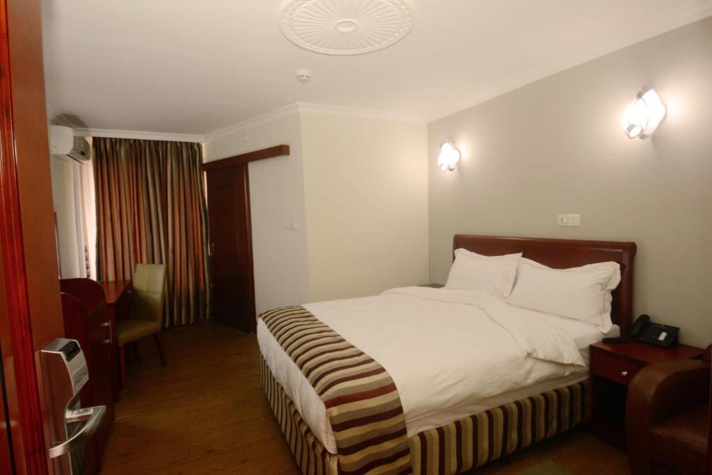 Standard Zimmer Hotel La Falaise Yaounde