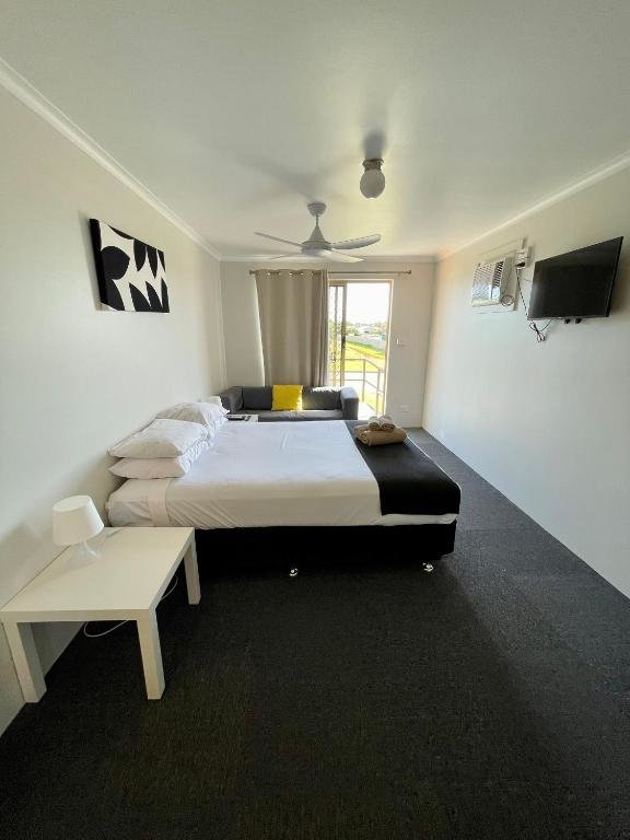 Двухместная студия Geraldton's Ocean West Holiday Units & Short Stay Accommodation