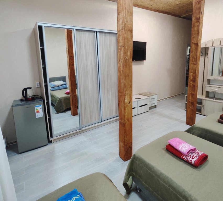 Standard Quadruple room Mini-Otel Karamelka