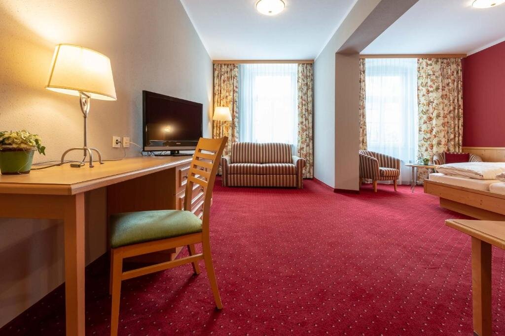 Standard Triple room Hotel Vollmann