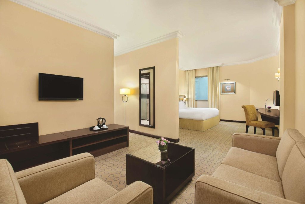 Deluxe room DoubleTree by Hilton Dhahran