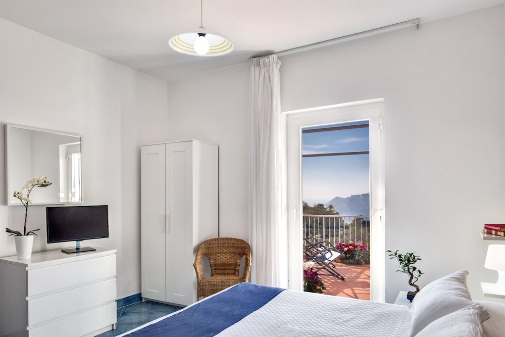 Двухместный номер Superior c 1 комнатой с видом на море Gocce Di Capri Resort