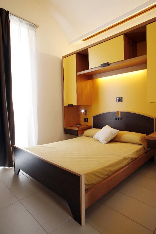 Standard Double room Seven Hostel & Rooms