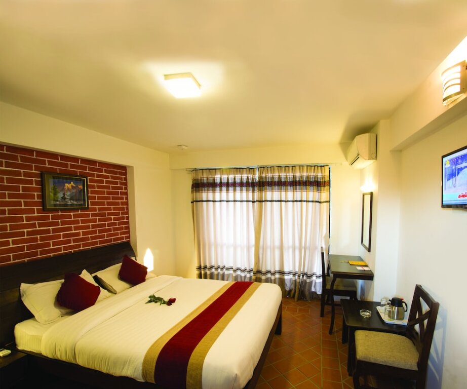 Двухместный номер Deluxe c 1 комнатой с балконом и с видом на горы Hotel Himalayan Villa